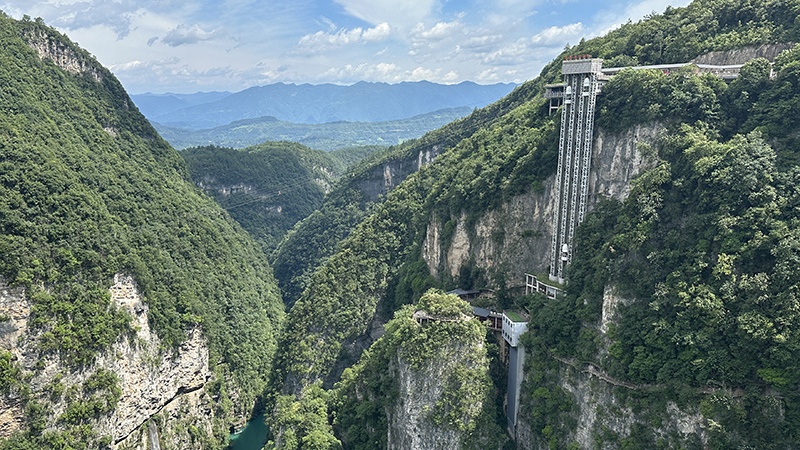 zhangjiajie grand canyon elevators