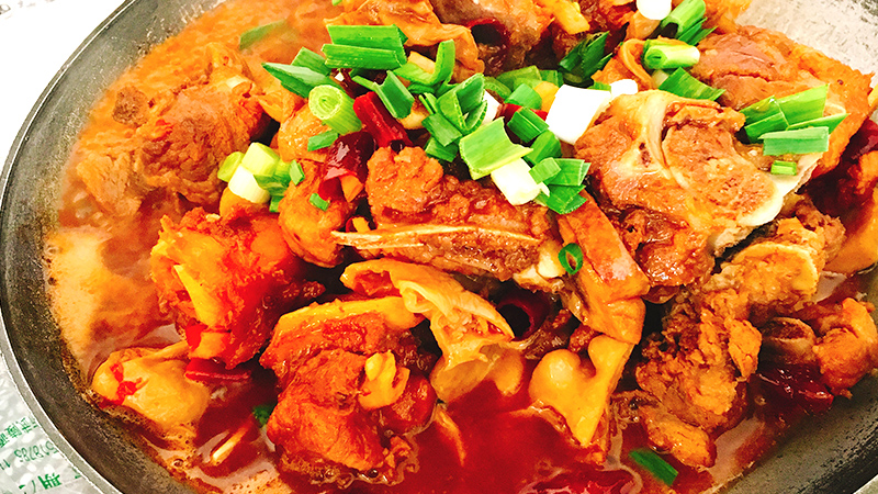 Tujia Sanxiaguo Hot Pot