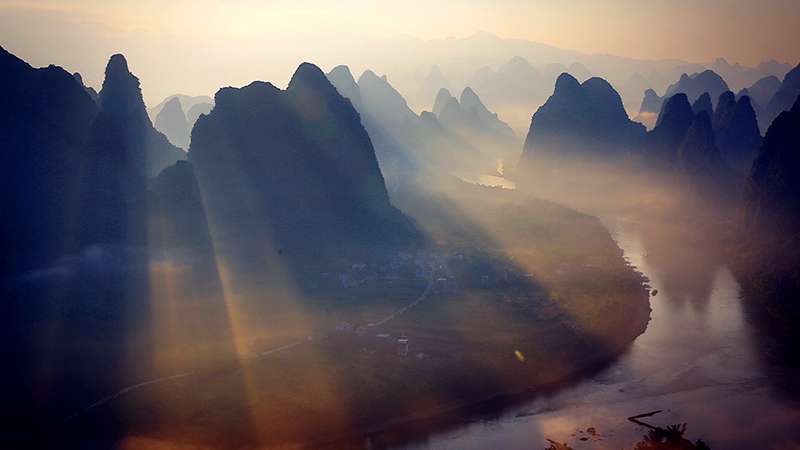 See sunrise on Xianggong Mountain
