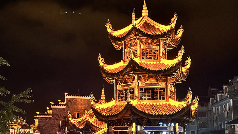 Night view of Zhenyuan Ancient Town