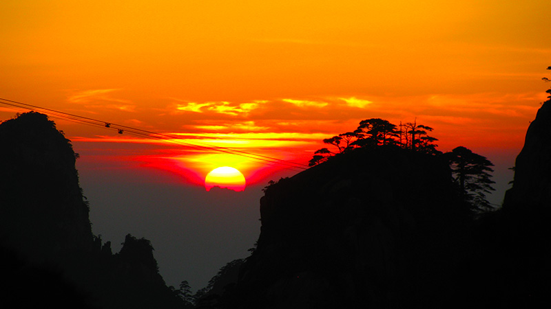Beautiful Sunset at Huangshan