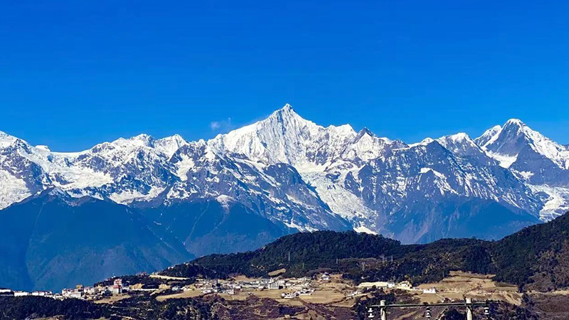 Meili Snow Mountain in Yunnan
