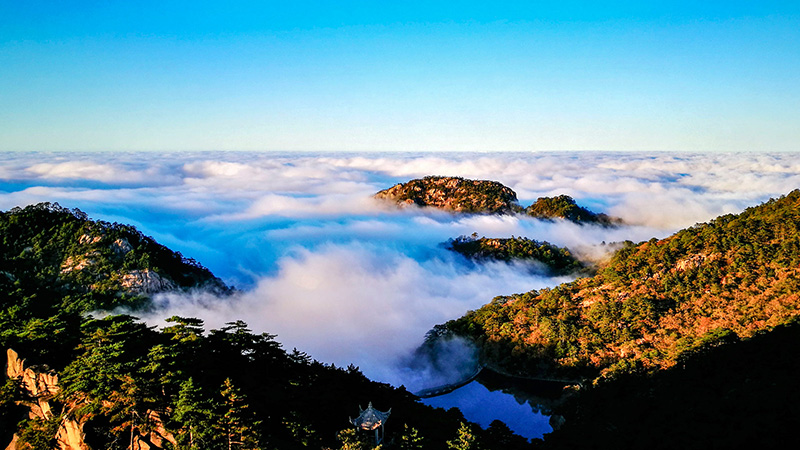 The sea of clouds in Huangshan