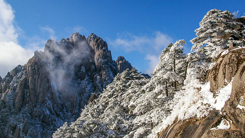 Huangshan in winter