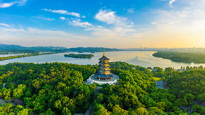 Leifeng Pagoda and the West Lake in spring