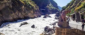 Tiger Leaping Gorge - World's Deepest River Canyon 