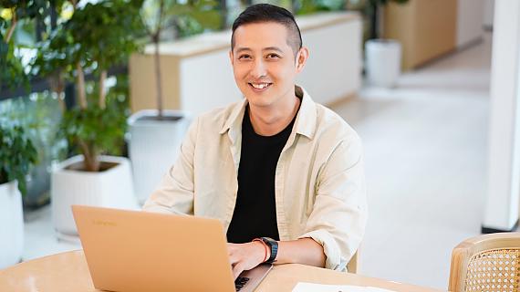 Senior Sales Manager