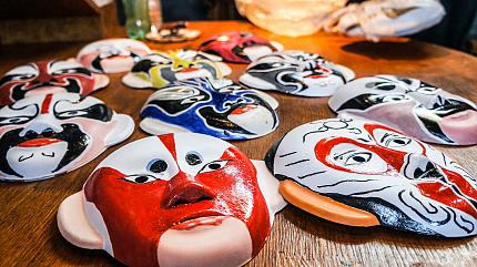 Peking Opera Facial Mask Making