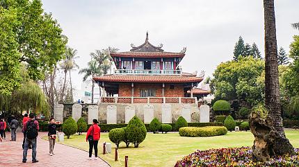 Chikan Tower, Tainan
